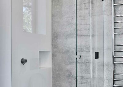Modern-Glass-Shower-Enclosures-Noosa