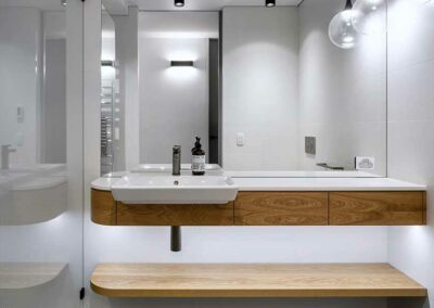 Stylish-Tinted-Bathroom-Mirrors