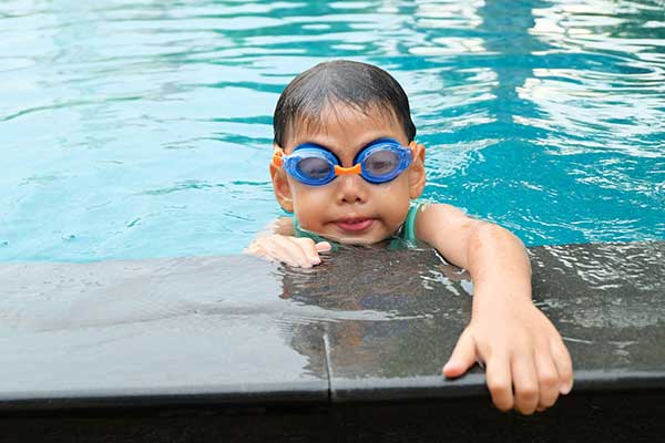 Safety-Features-of-Pool-Fence-Glass